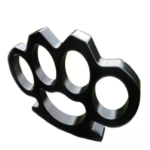 Manopla De Hierro, Defensa Personal