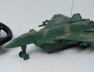 Avión Militar a Control Remoto
